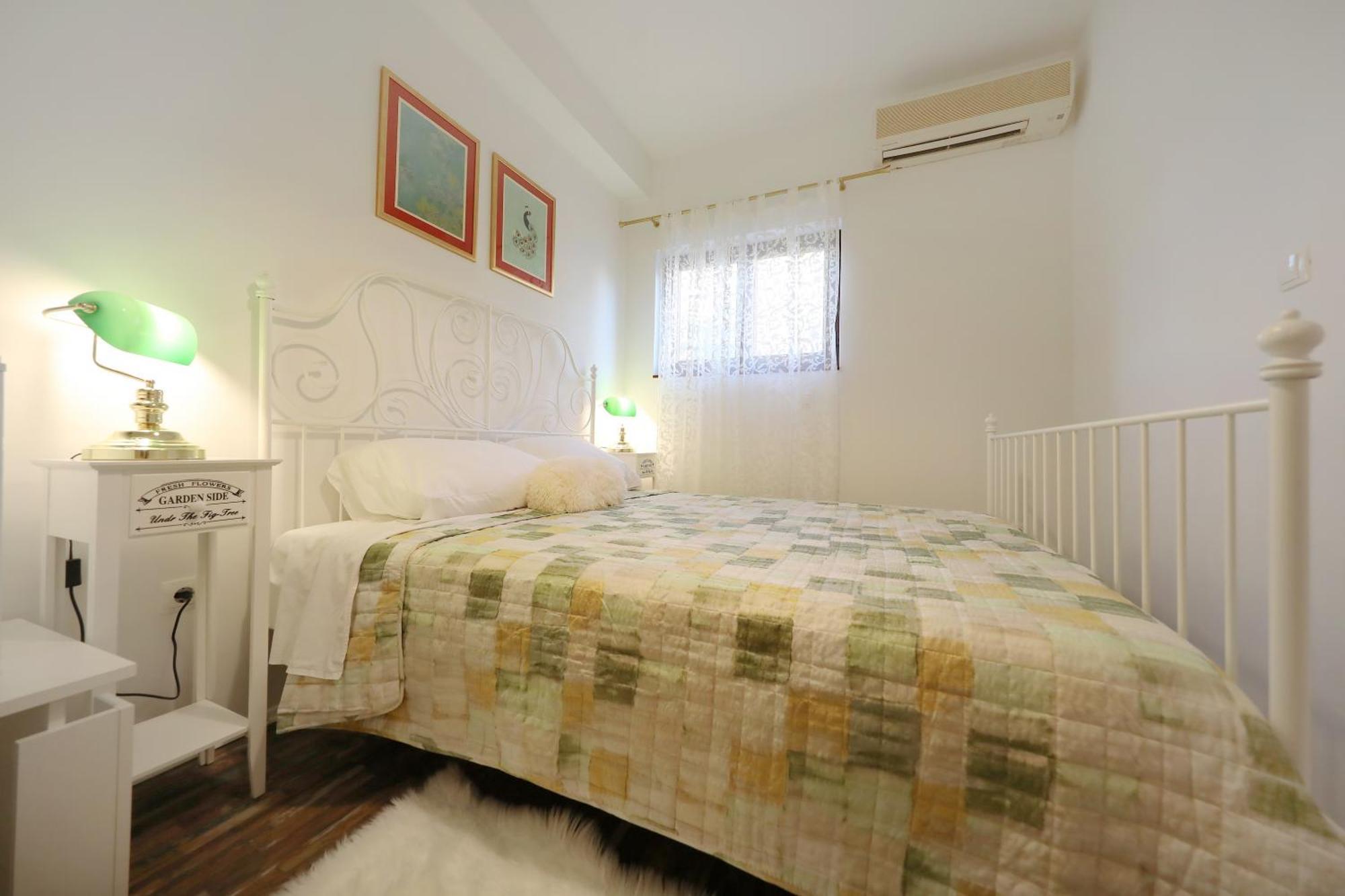 Apartments And A Room Ina ซาดาร์ ภายนอก รูปภาพ
